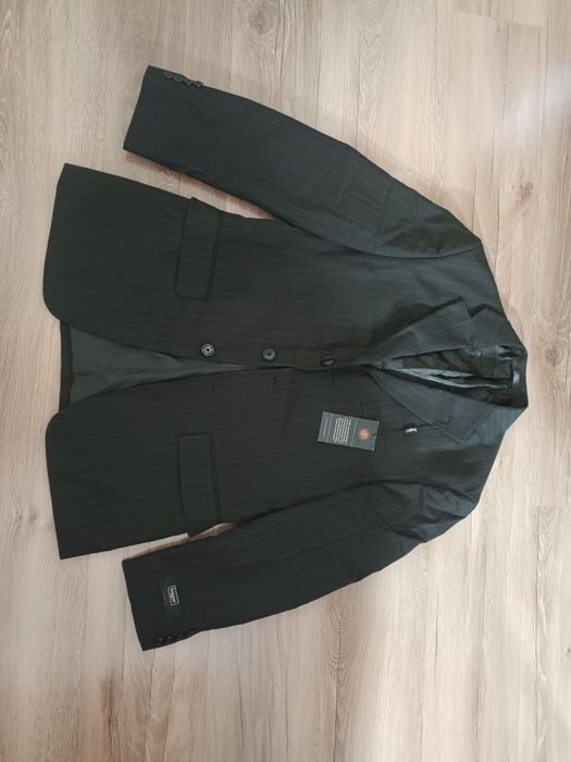 Новый фирменный пиджак