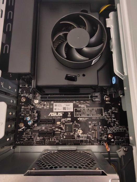 ASUS ExpertCenter D500SE Nou | 8GB DDR4 | SSD NVMe 256GB | Windows 11 Pro + Office 2024