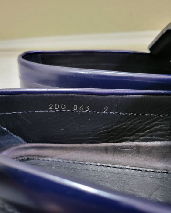 Продам мужскую обувь Prada