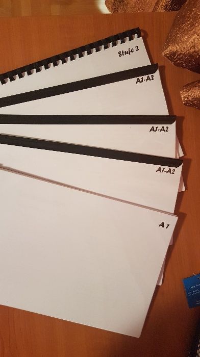 Учебници, тетрадки, речник и адаптирани книги на немски език