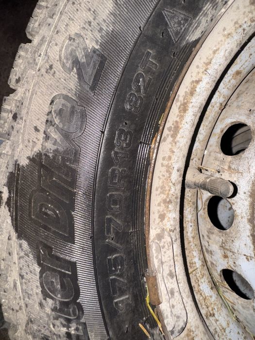 Продам идеальную зимнюю резина р13