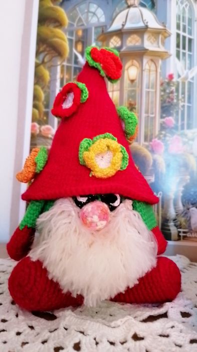 Jucării croșetate - gnomi croșetați manual