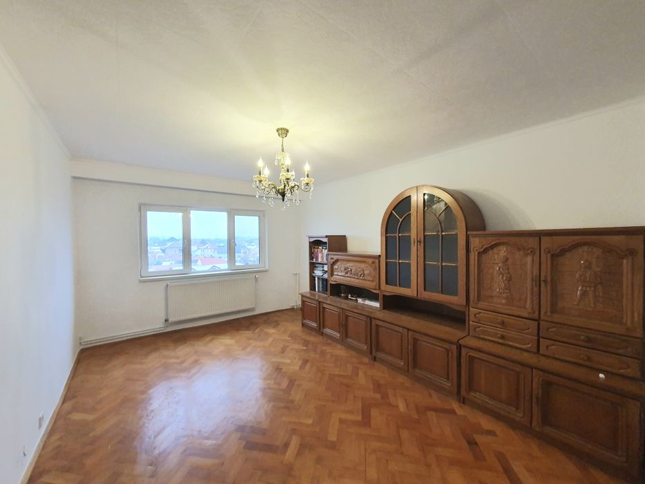 Apartament cu 3 camere în Alfa