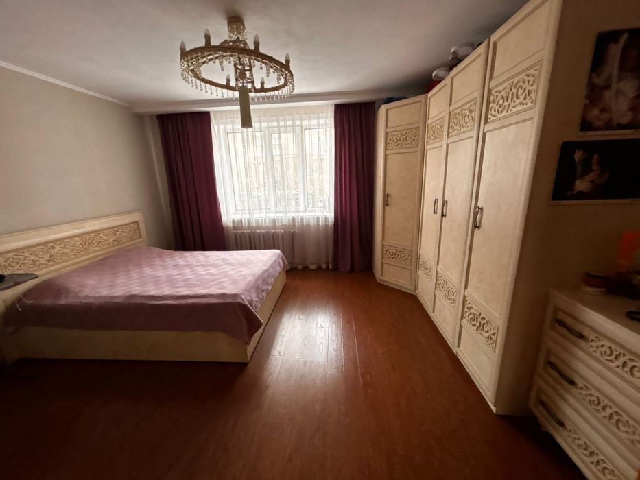 Продам 3 комнатную квартиру