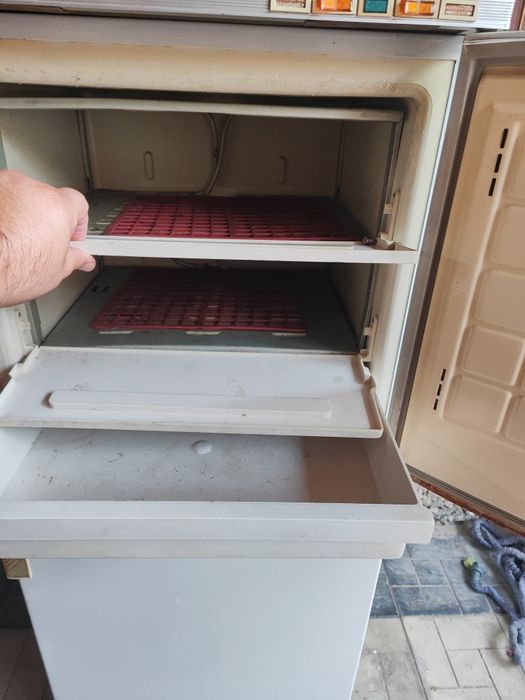 Холодильники б/у