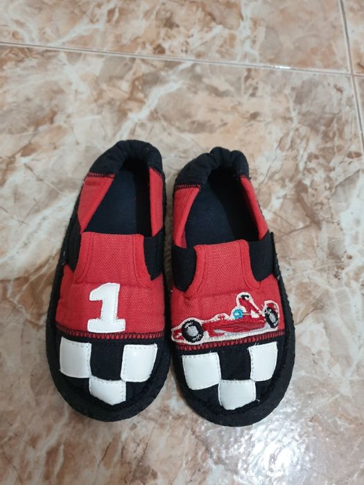 Детски обувки, боси, сандали, пантофи 21-26 номер