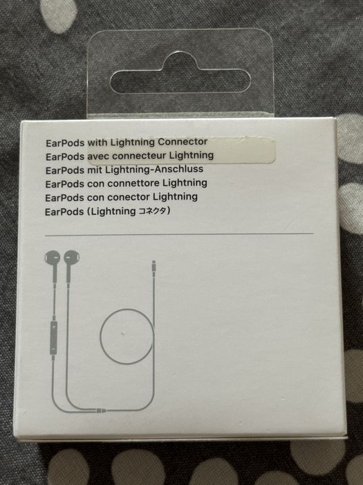 Слушалки EarPods Lightning Connector