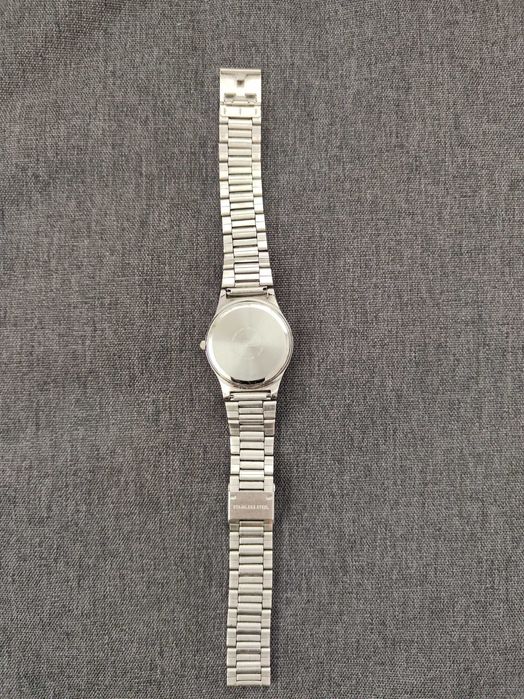 Нов метален часовник Q&Q Water resist