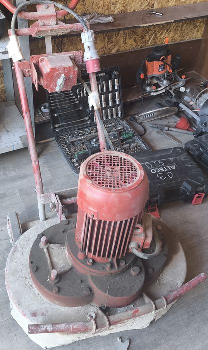 Продам шлейф машина по бетону