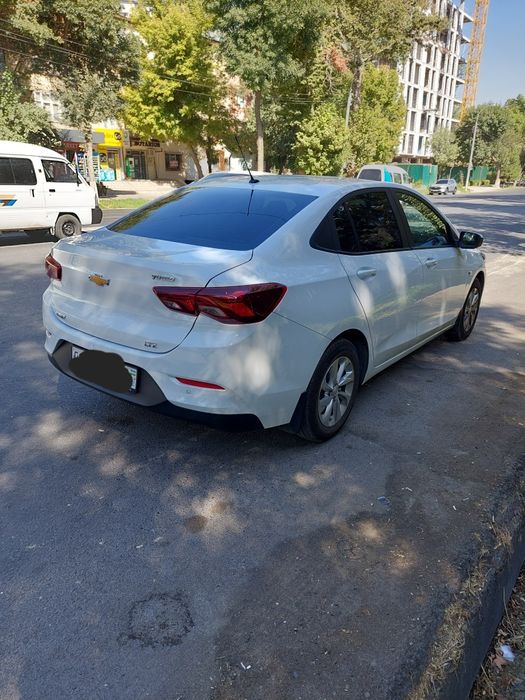 Сотилади оникс LTZ автомат холати идеал енги мошина