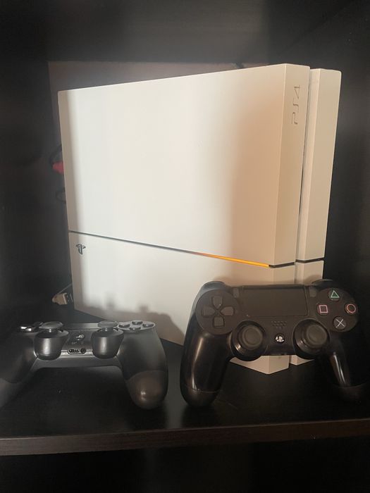 Iphone 12 red ps4 fat Обмен на iphone выше