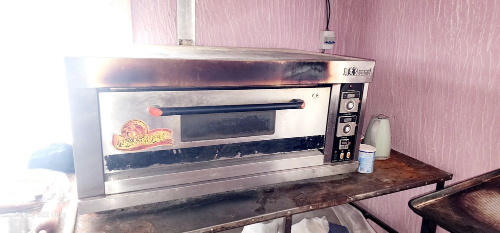 Patir pishirish apparati qo'shimcha jihozlari bilan SROCHNO SOTILADI.