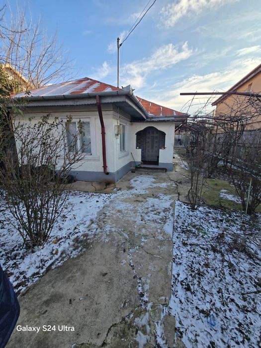 Vand casa batraneasca Voluntari