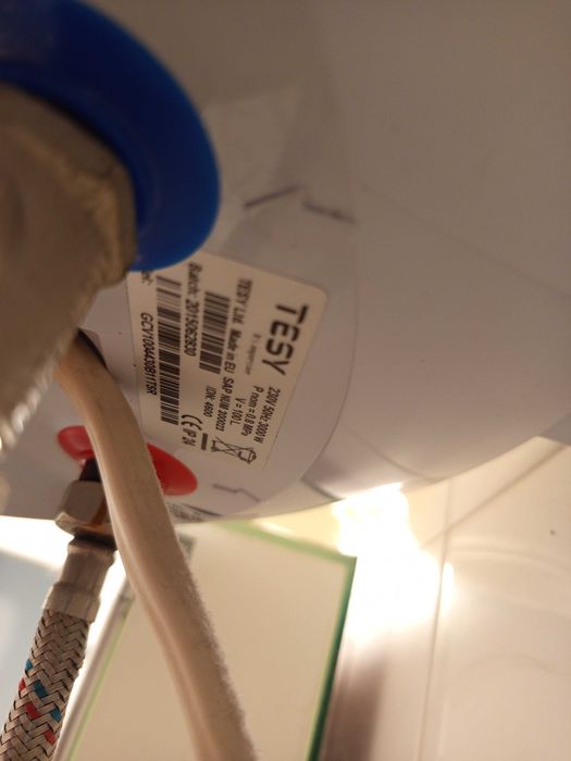 Бойлер Tesy 100 л.