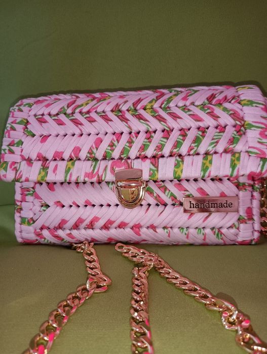 Vând gentuțe handmade