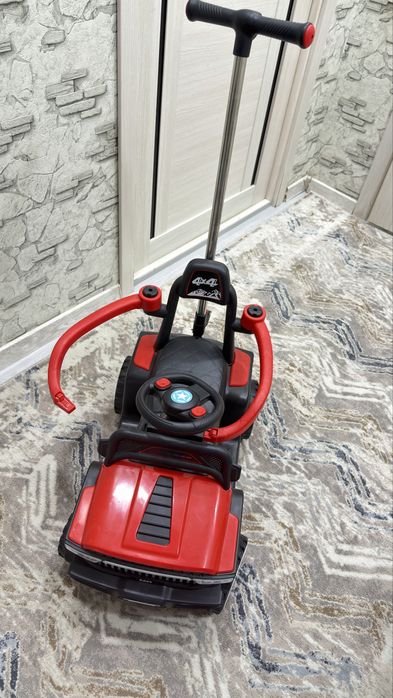 Машина детская с пультом