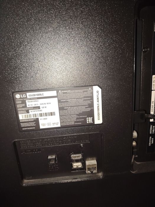 Продам большой телевизор смарт