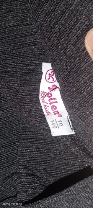 Vând Pantaloni negri