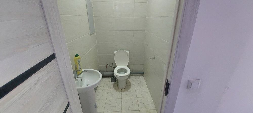 Qizlar uchun sheriklikka kvartira