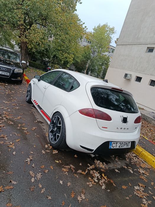 Dezmembrez sau întreagă