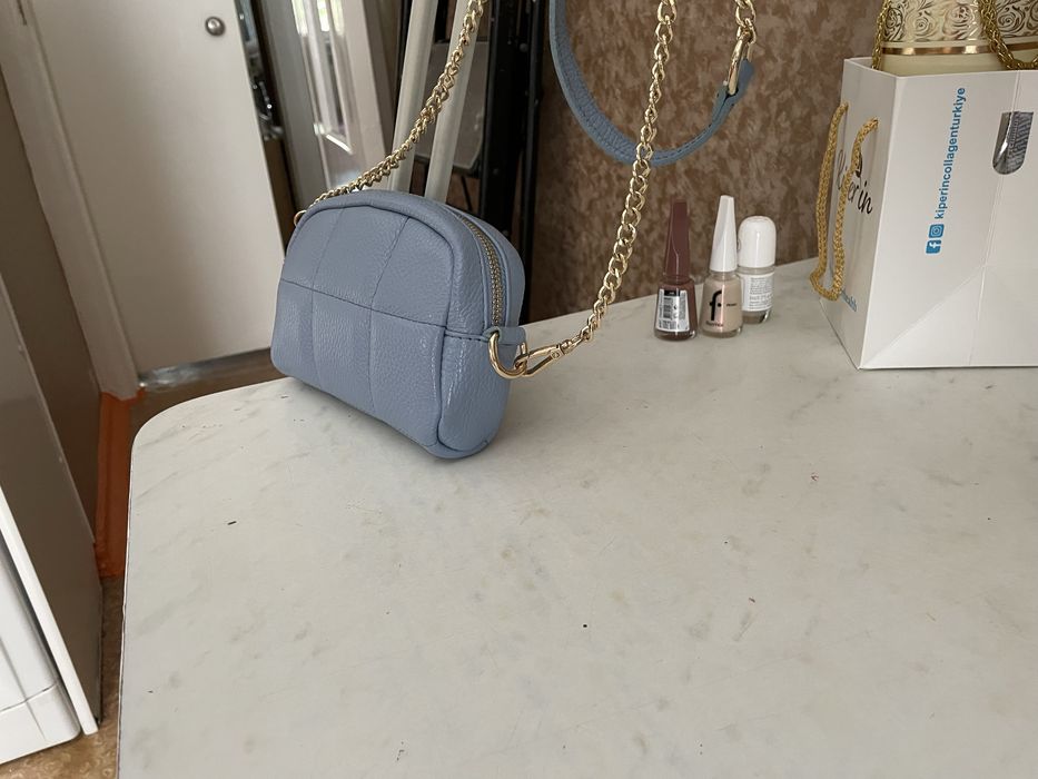 Продам женскую сумку.