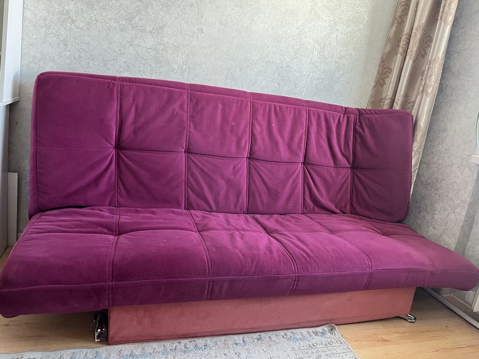 Продам диван в хорошем состоянии