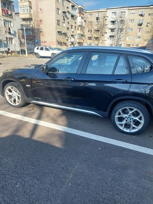 Vând BMW X1 sdrive