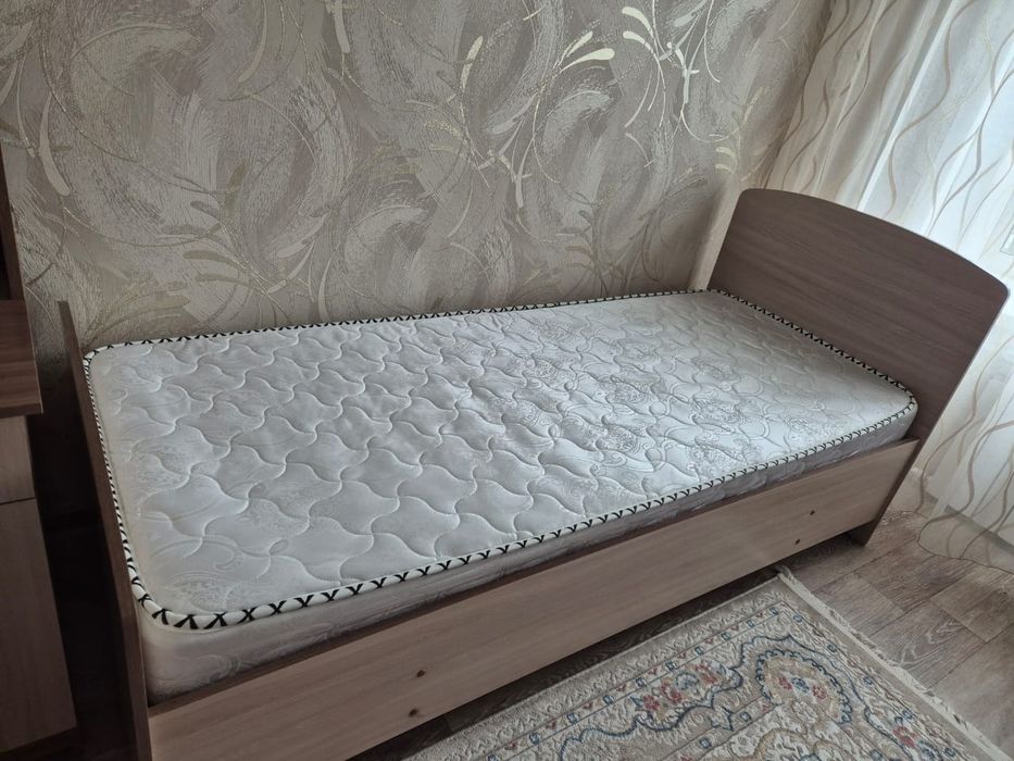 Односпальная кровать
