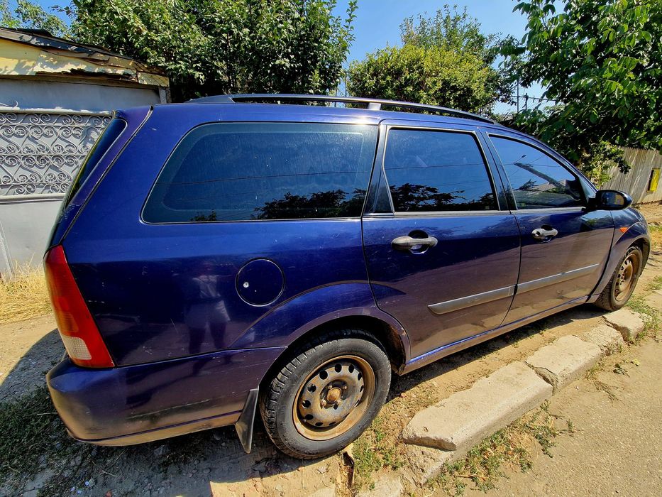 Vând Ford Focus an 2000