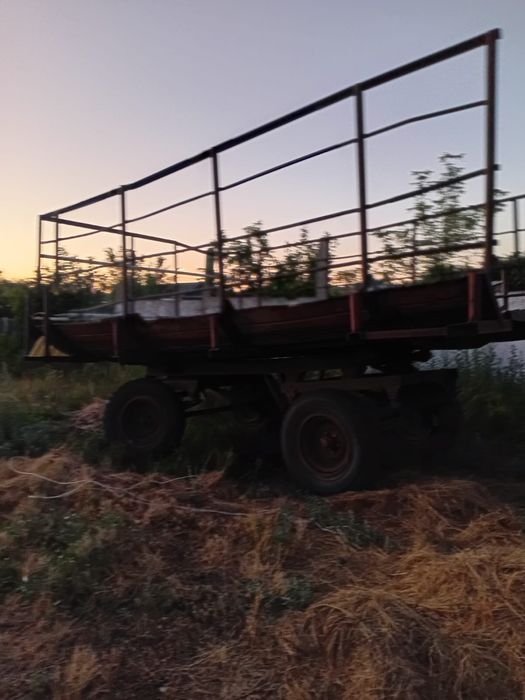Продам трактор с прицепом