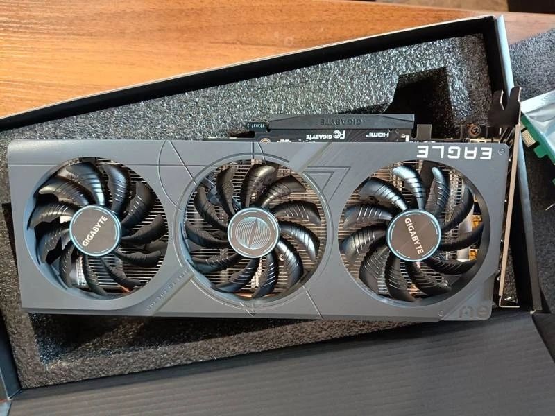 Видеокарта GIGABYTE GeForce RTX 4060 EAGLE OC