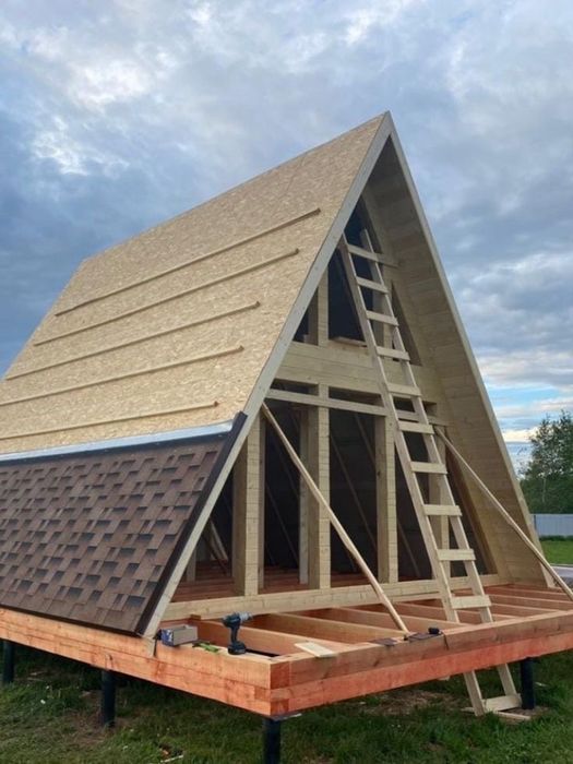 Cabana tip a model A-Frame -perfecta pentru munte vacanta foisoare