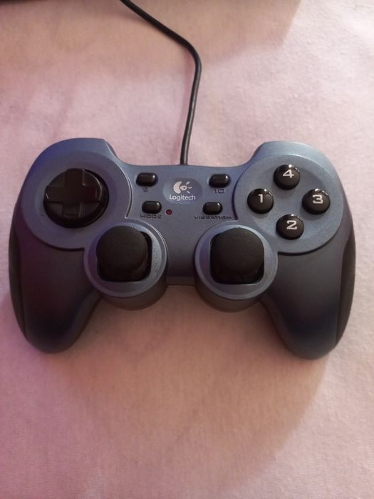 Logitech Rumblepad 2