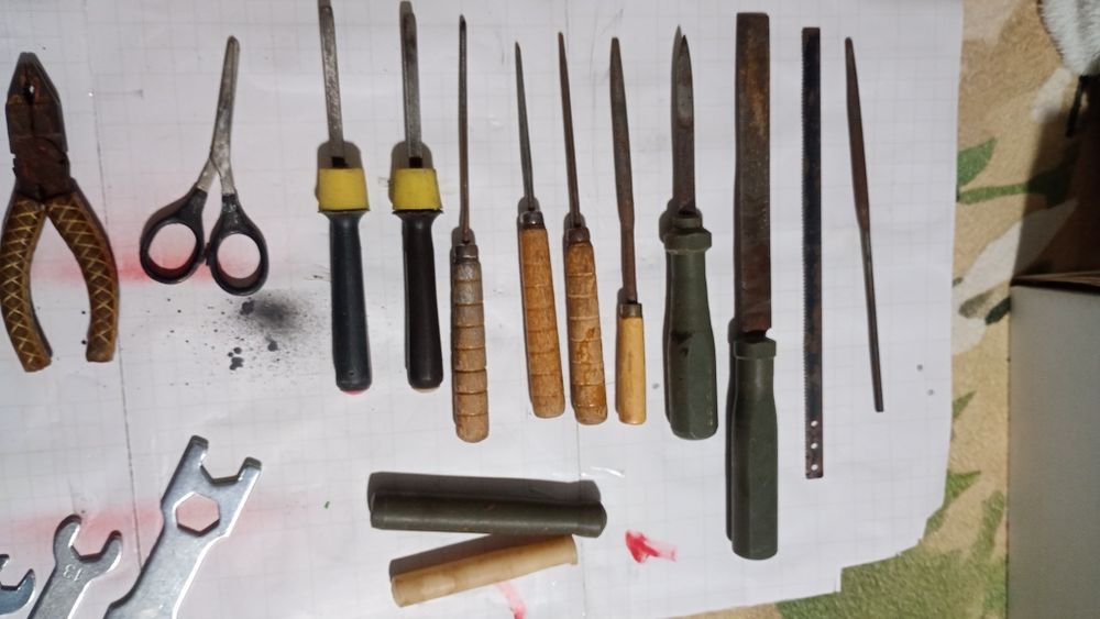 Стари инструменти
