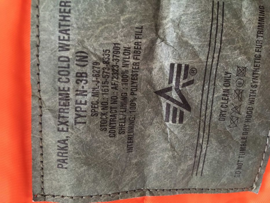 продам куртку АLPHA industries