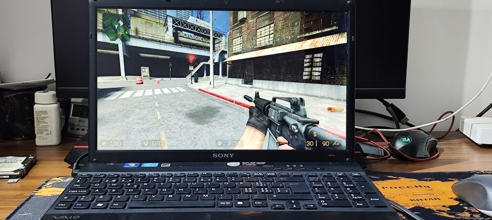 Vând laptop i5 16 GB RAM DDR4 cu jocuri instalate