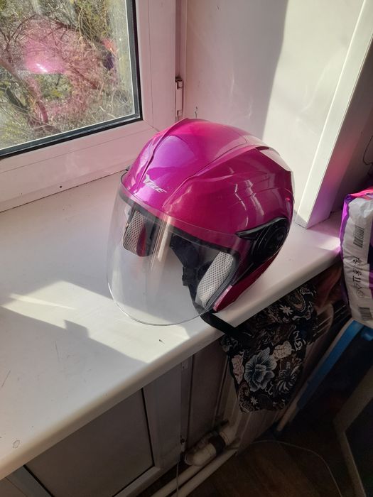 Шлем новый продам