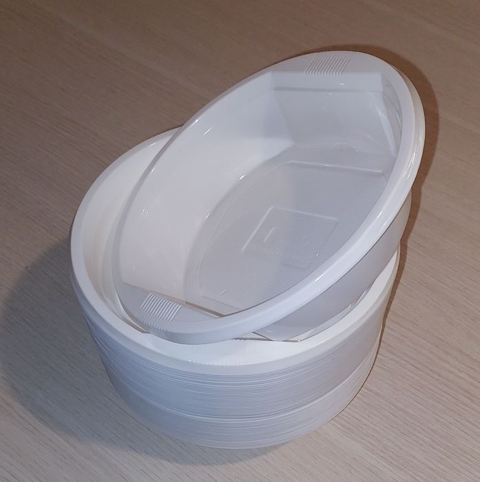 Продам одноразовые тарелки