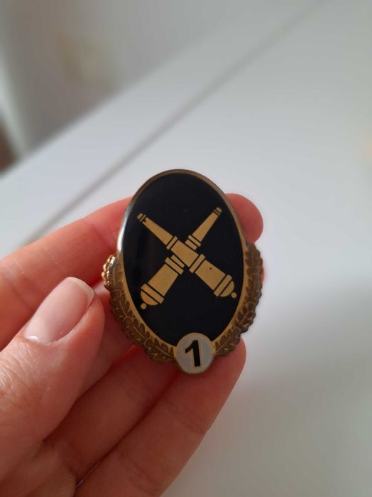 Insigna specialist clasa I Artilerie