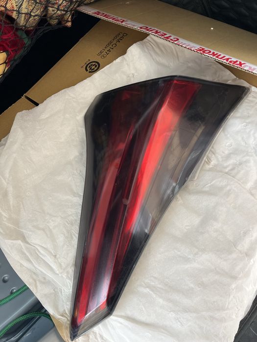 Фонарь задний Rav 4