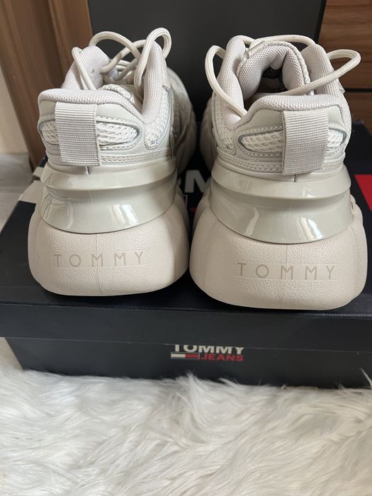 Маратонки tommy hilfiger