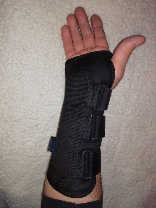 медицинско: шина, стерилизатор, магнитни обици, кутии