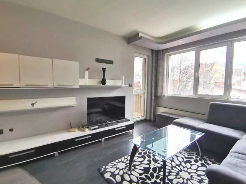 Дава се под наем Двустаен апартамент в София, Зона Б-18 - 77 кв.м за 612 € - Снимка #2