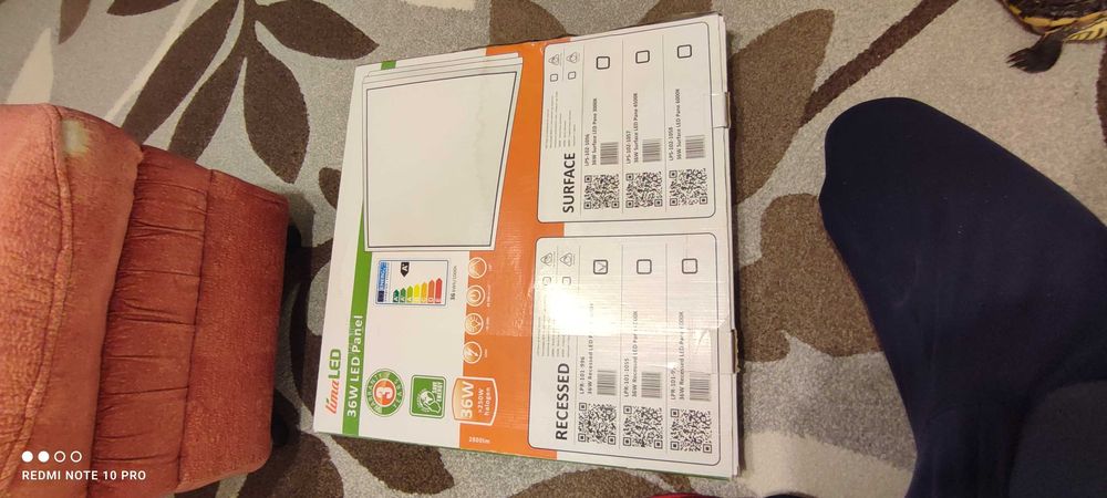 Vand platfoniera Dimensiuni 60X60cm lumina calda 3000k/36w ca NOUA la cutie