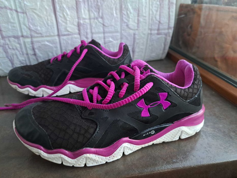 дамски маратонки,спортни обувки,сникърси кецове Under Armour 37,5