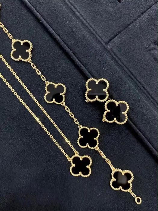 Van cleef браслет оникс