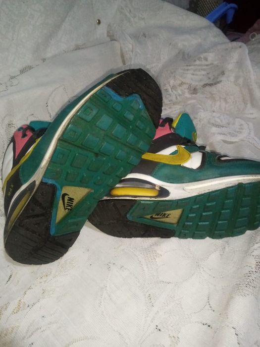 Продам кроссовки зимние" nike"