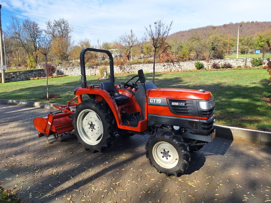 Трактор Kubota GT19