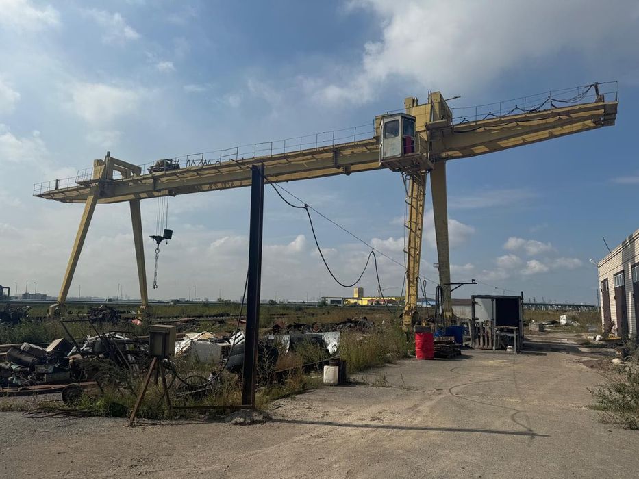 Продам Козловой кран