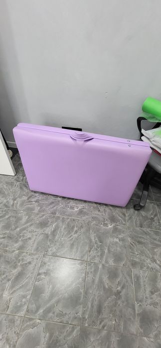 Продам кушетку косметологическую.